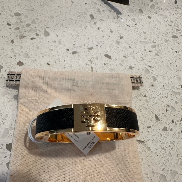 Tory Burch Leather Black gold inlay cuff bracelet NWT size small - retail’s $178 - Picture 7 of 11